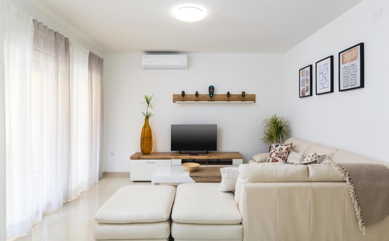 Sasa Apartment เมดูลิน ภายนอก รูปภาพ